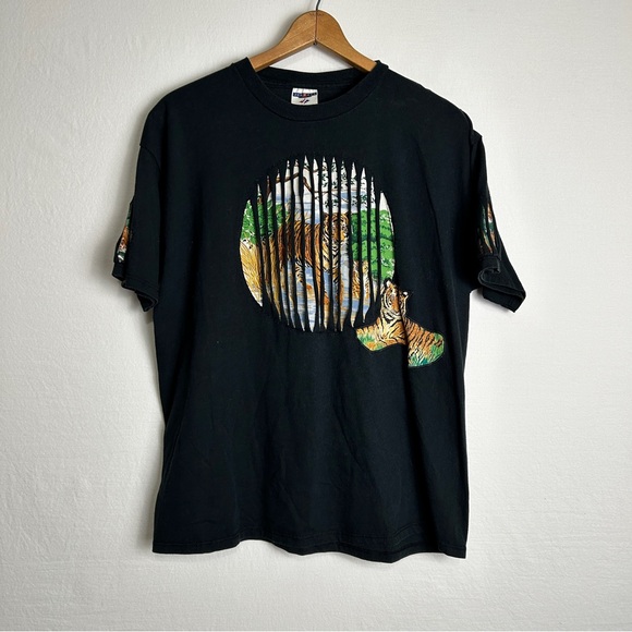 Vintage Tee - Picture 1 of 5